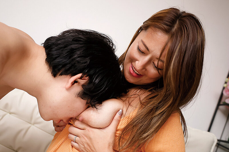 たわわな胸元を見せつけ誘惑してくる上司の奥さん 吹石れな「h_237nacr00968」- FANZA動画レビュー